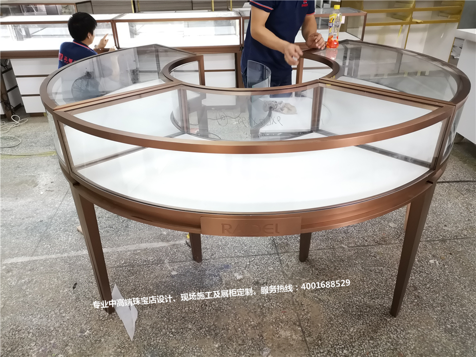 1593769483479065.jpg 鑫雅艺珠宝眼镜水贝金展展厅-奢侈品展示空间-365电子游戏-珠宝展柜设计|珠宝展柜生产厂家-