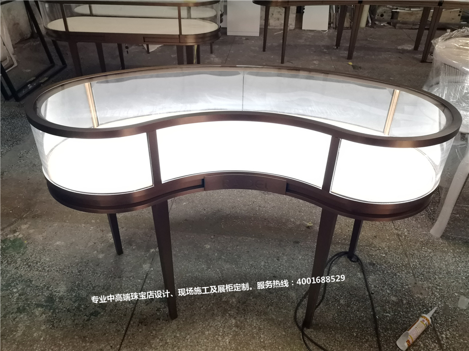 1593769485142148.jpg 鑫雅艺珠宝眼镜水贝金展展厅-奢侈品展示空间-365电子游戏-珠宝展柜设计|珠宝展柜生产厂家-