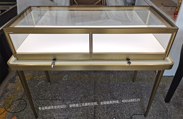 珠宝展柜的分类及保养要领
